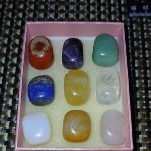 Quartz Diffrent Color Collection Set in Pink Box